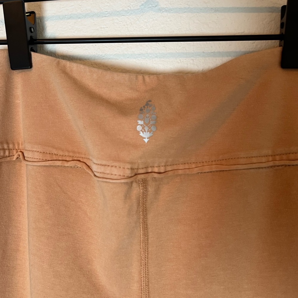 Free People! FP Movement Hot Shot Kick Flares NWOT! - Picture 6 of 7